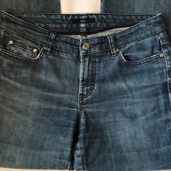 COPY - Hugo Boss waist 33 medium wash straight cut jeans w stretch EUC - Picture 6 of 10